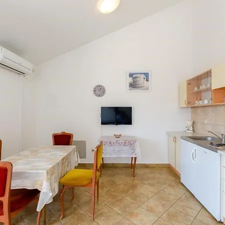 In Crikvenica With One-bedroom 3 Crikvenica