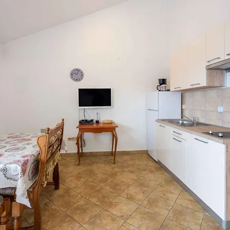 Apartment In Crikvenica With One-bedroom 3